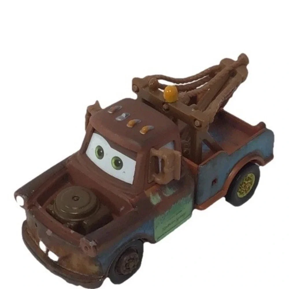 Mater Disney Pixar Cars Die Cast MIni Racers Mattel Play Vehicle Tow Truck M1897